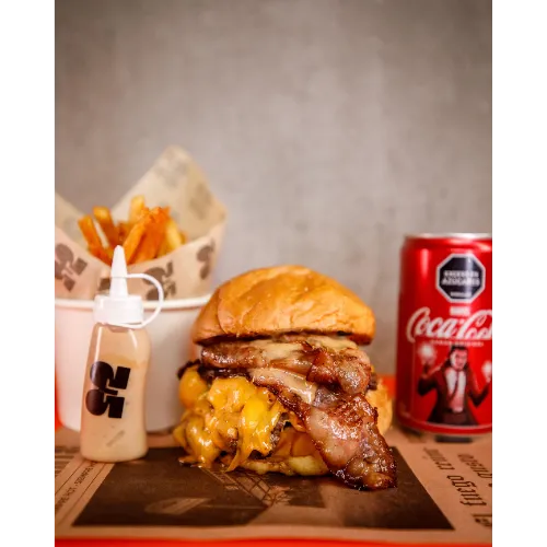 Criminal Emmy Burger - Bramante Medellín