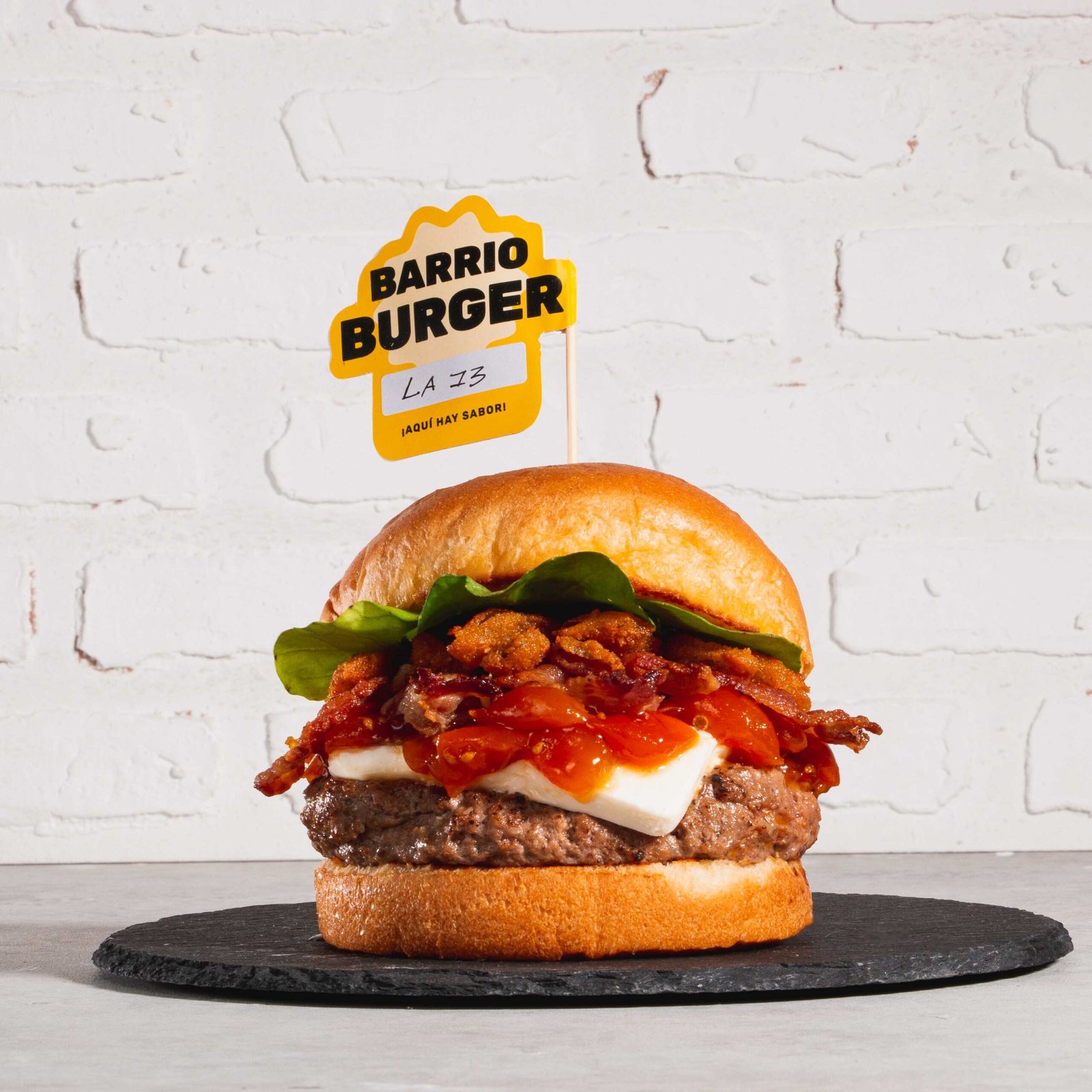 Hamburguesa La 13 - Barrio Burger Medellín